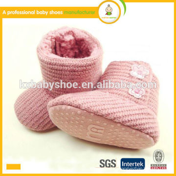 New arrival hot selling soft sole lovely warm winter crochet knitting baby shoes boots